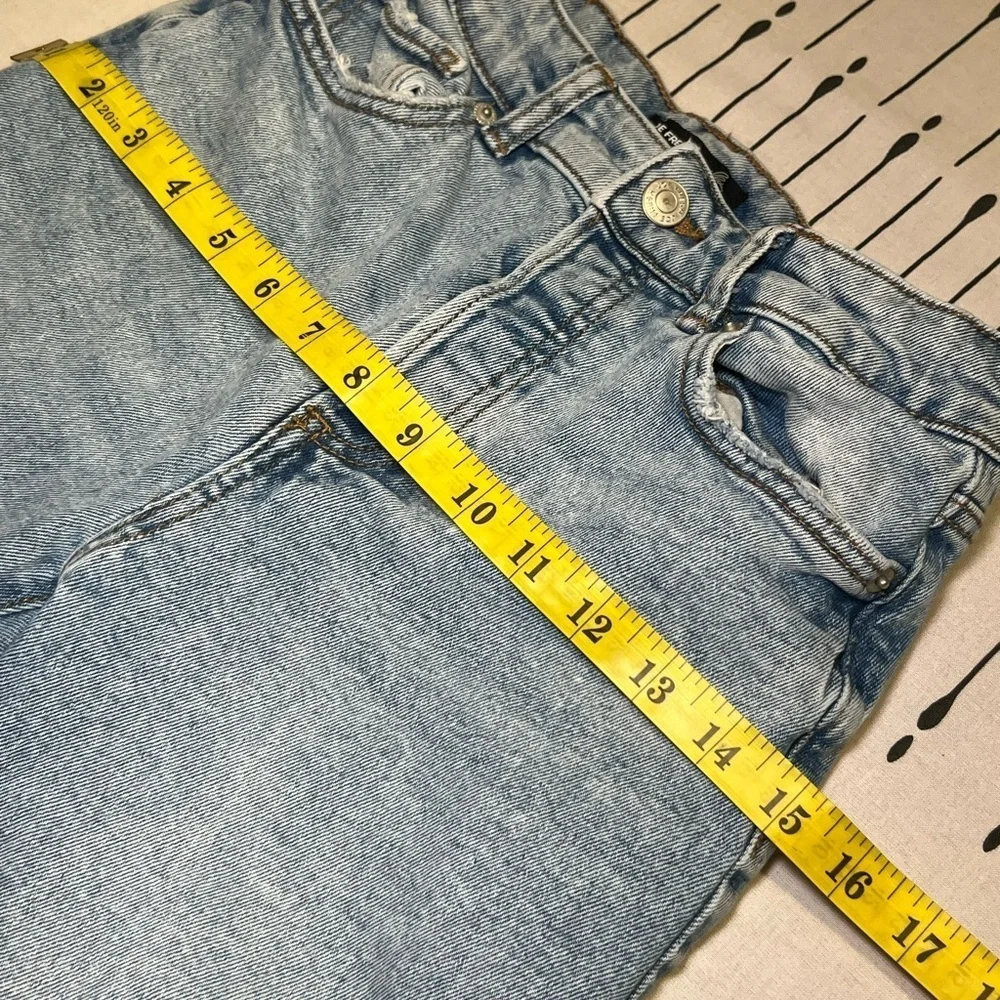 Joe Fresh X Jillian Harris High rise, straight jeans.  Size 25. - Picture 7 of 11